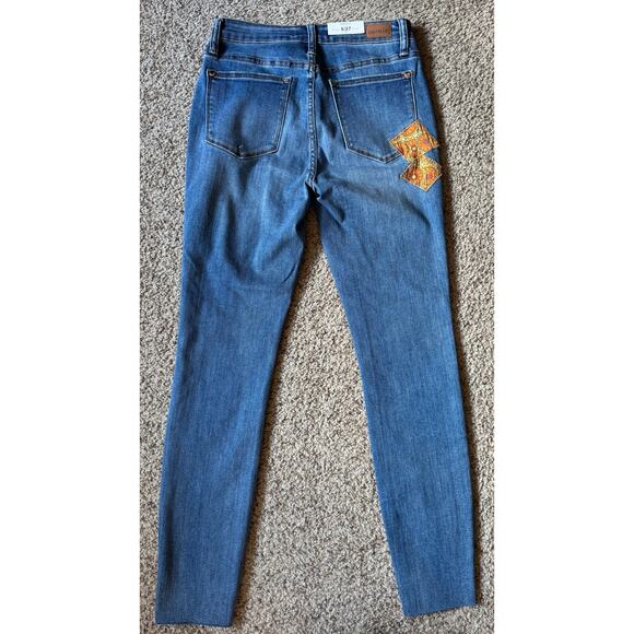 Judy Blue 70s Patch Skinny Fit Jeans Mid Rise Denim Retro Revival Boho Eclectic - Picture 7 of 8